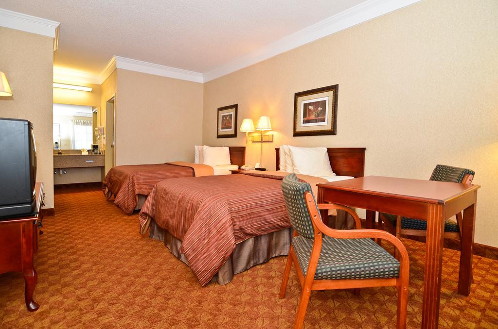 Peach State Inn & Suites Hawkinsville Eksteriør billede