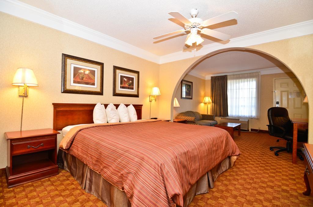 Peach State Inn & Suites Hawkinsville Eksteriør billede