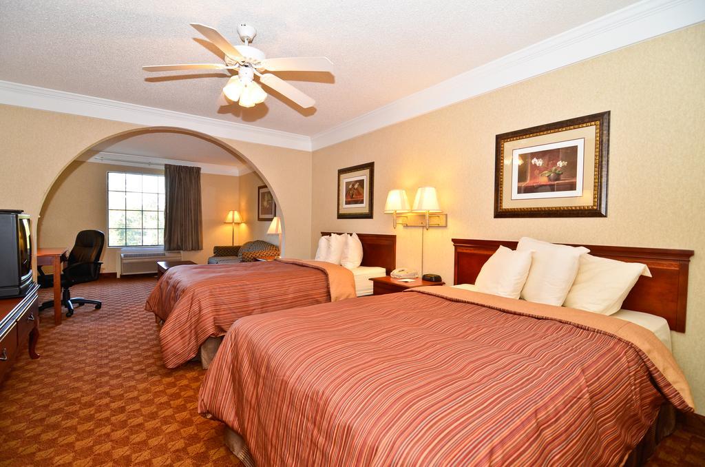 Peach State Inn & Suites Hawkinsville Eksteriør billede