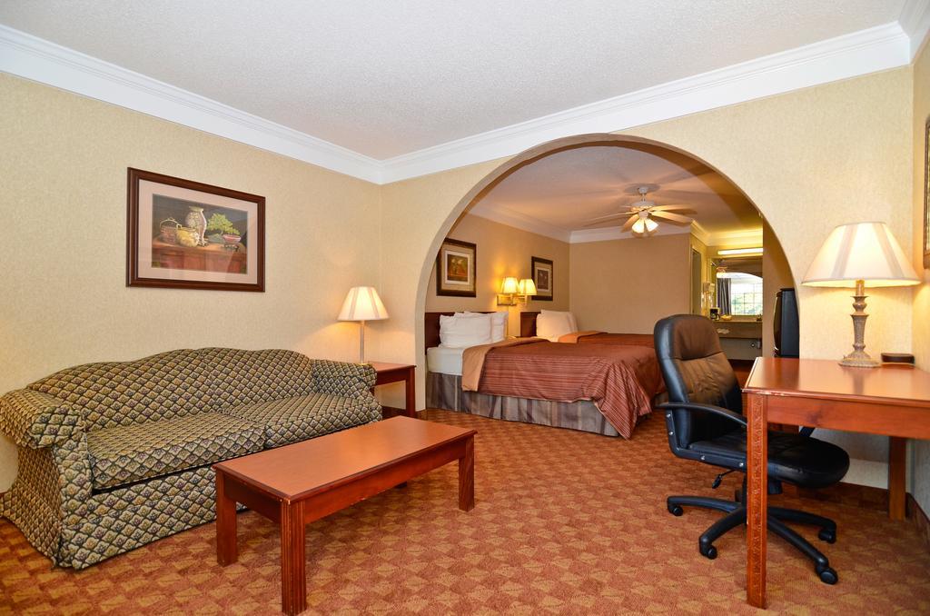 Peach State Inn & Suites Hawkinsville Eksteriør billede